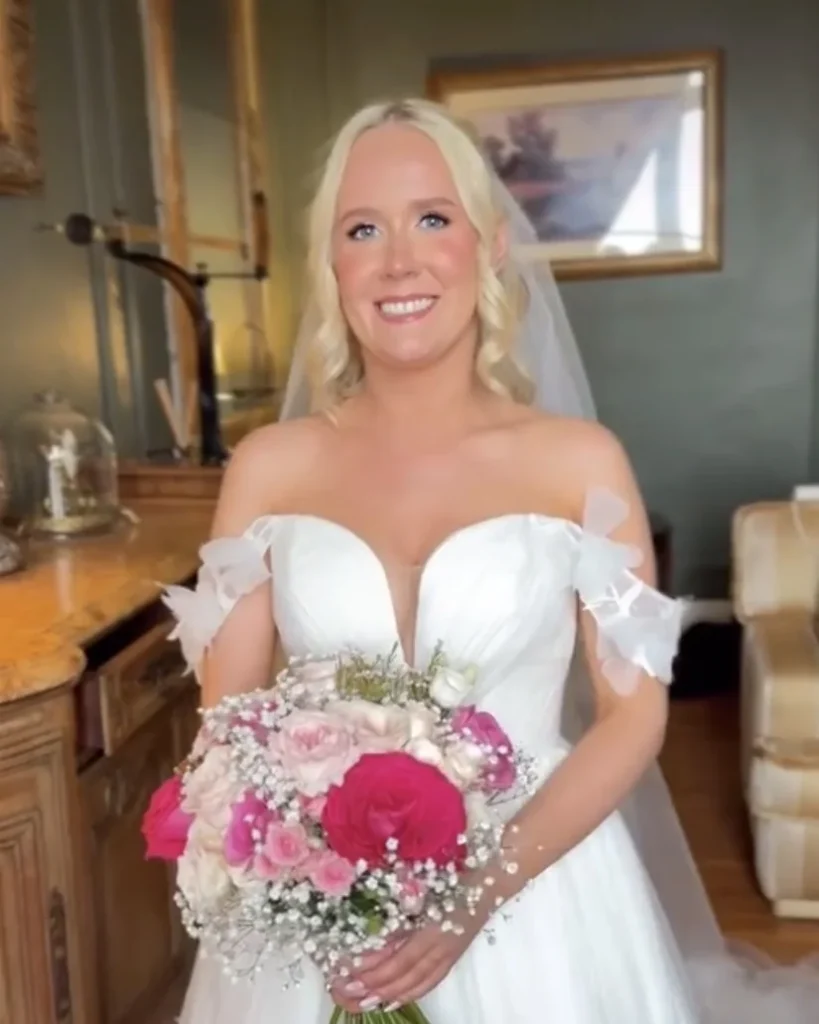 A bride’s bouquet on her wedding day