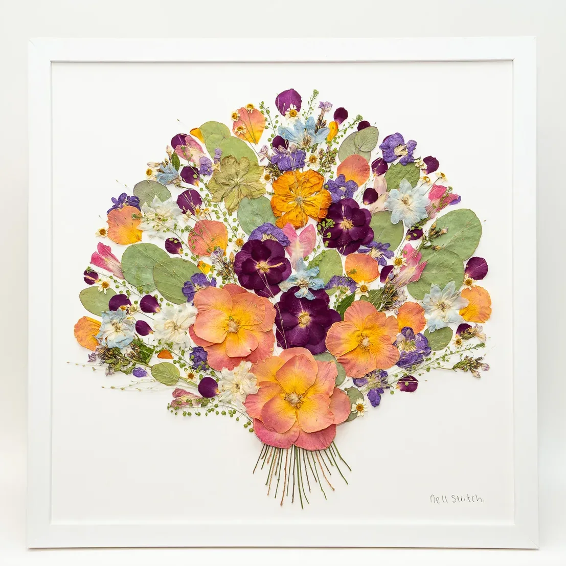 Square pressed bouquet, 17 x 17 inch