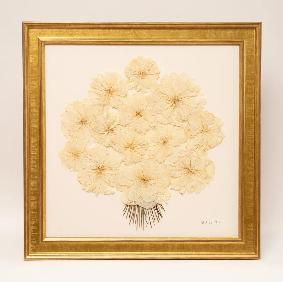 Square pressed bouquet, 17 x 17 inch