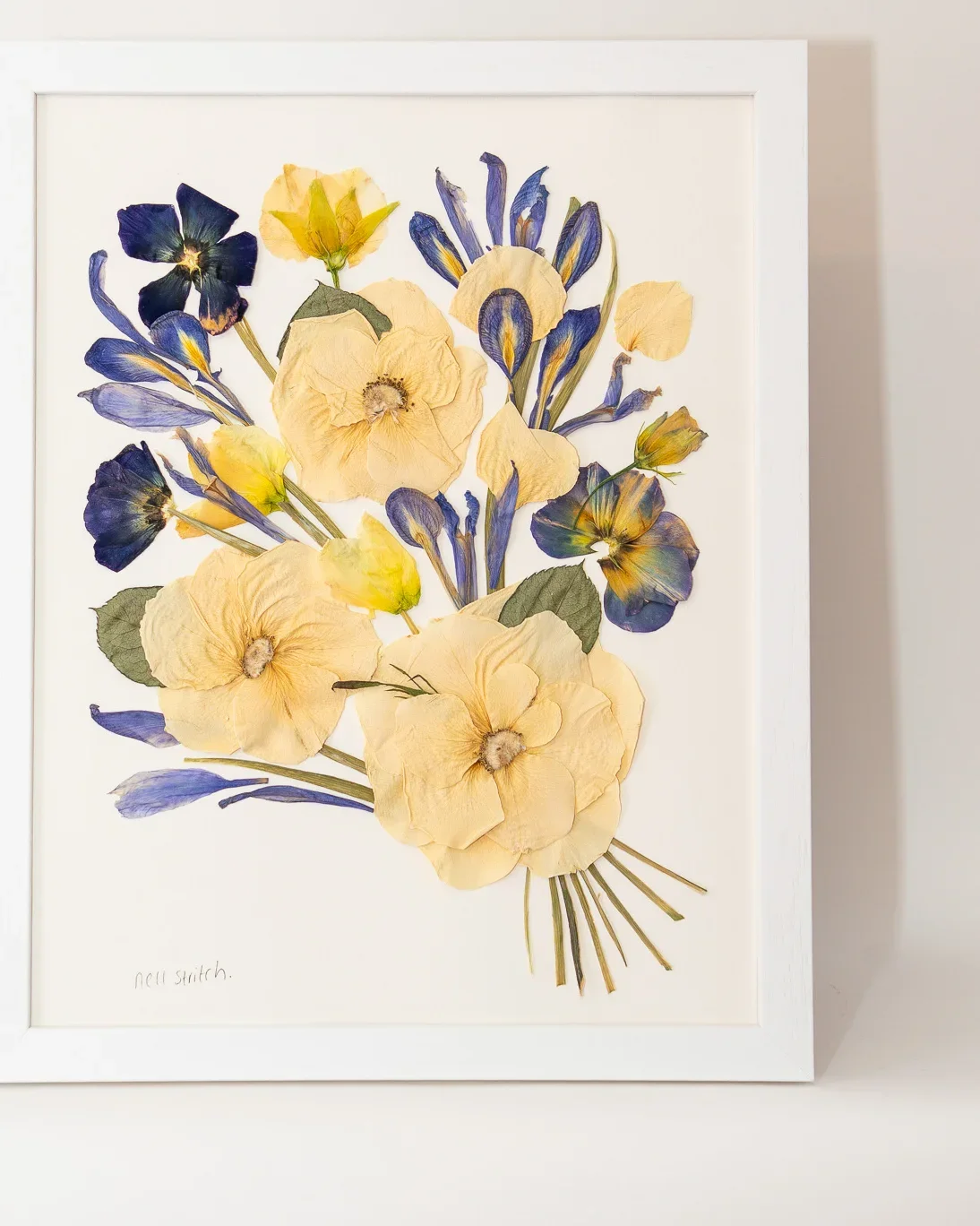 Rectangular pressed bouquet, 21 x 15 inch