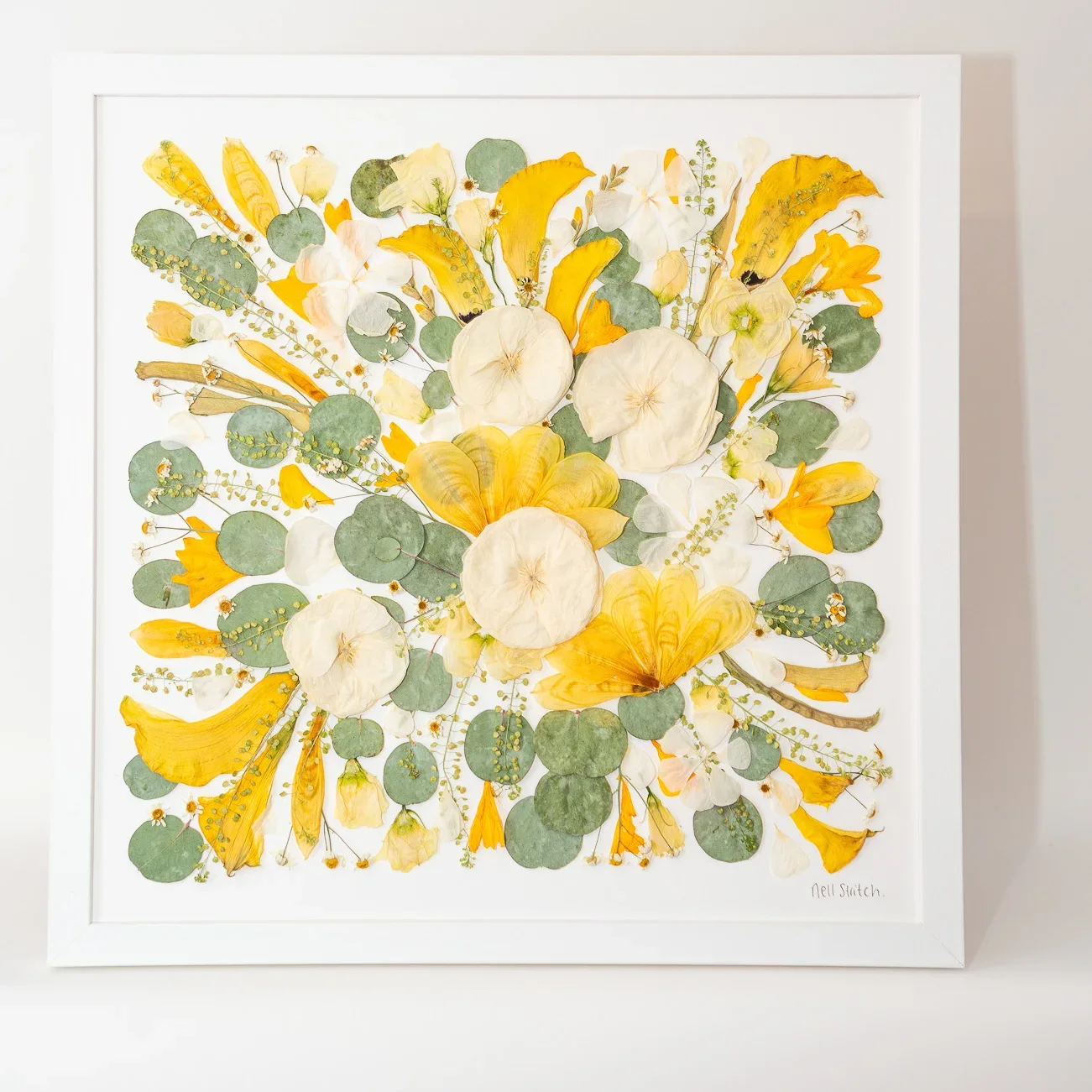 Square pressed bouquet