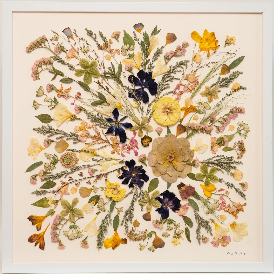 Square pressed bouquet