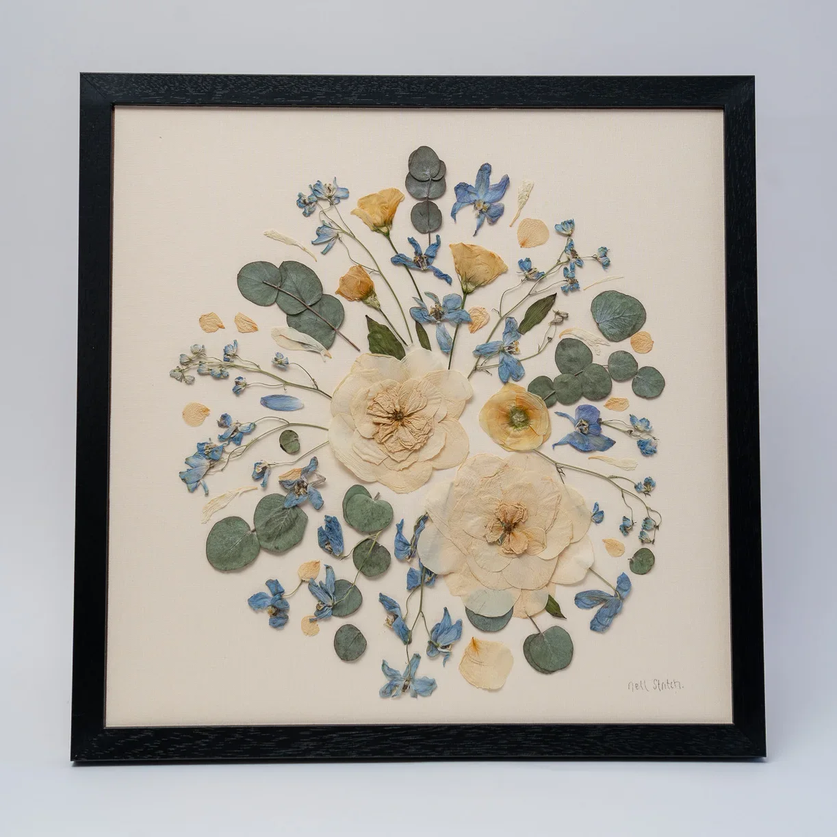 Square pressed bouquet